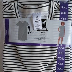 Smith's Women's Black and White Striped Midi Dress